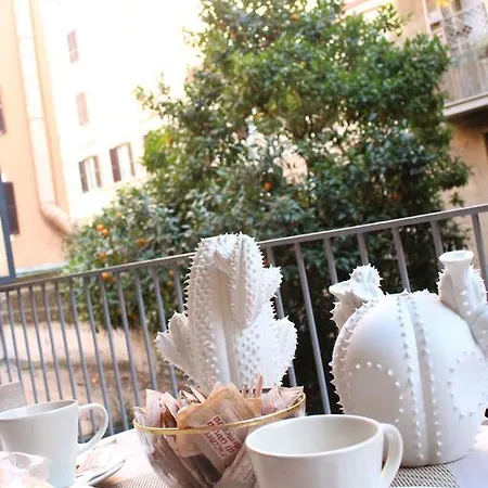 Flora Holiday Vatican شقة
